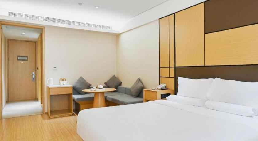 Ji Hotel Shanghai Hongqiao Yan'An XI Road Exterior photo