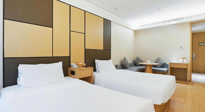 Ji Hotel Shanghai Hongqiao Yan'An XI Road Exterior photo